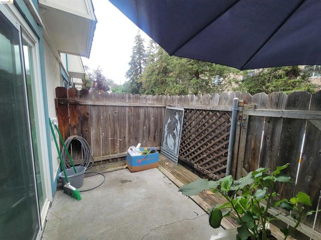 3905 Clayton Rd 12, Concord, CA 94521