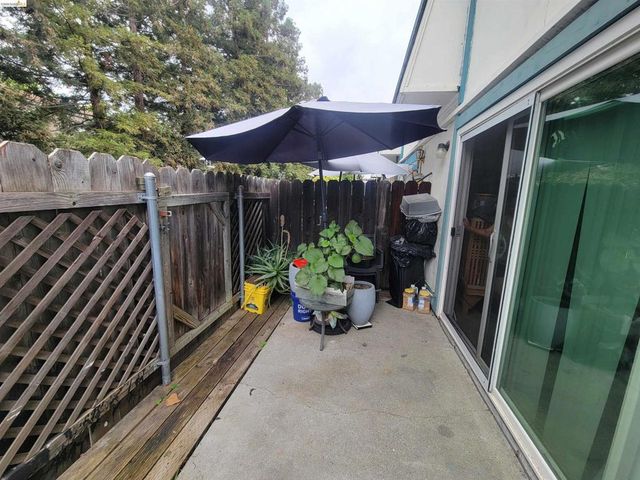 3905 Clayton Rd 12, Concord, CA 94521