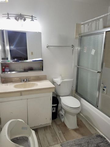 3905 Clayton Rd 12, Concord, CA 94521