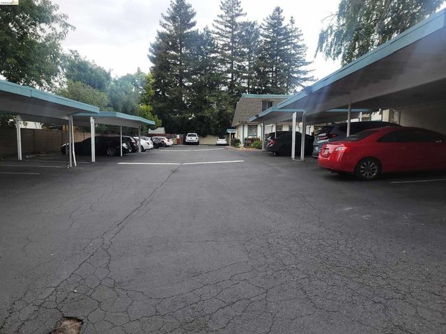 3905 Clayton Rd 12, Concord, CA 94521