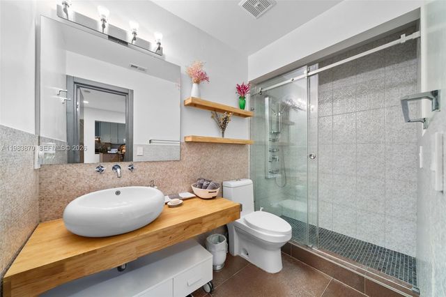 21244 Harbor Way 213-21, Aventura, FL 33180