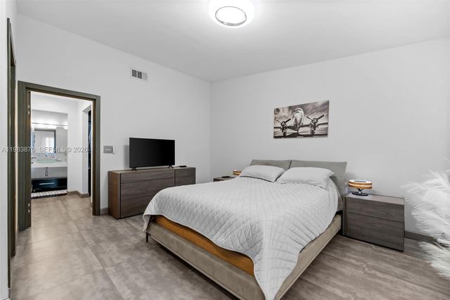 21244 Harbor Way 213-21, Aventura, FL 33180