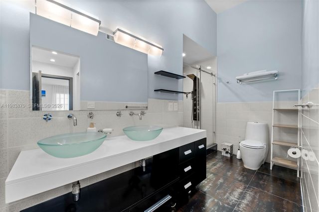 21244 Harbor Way 213-21, Aventura, FL 33180