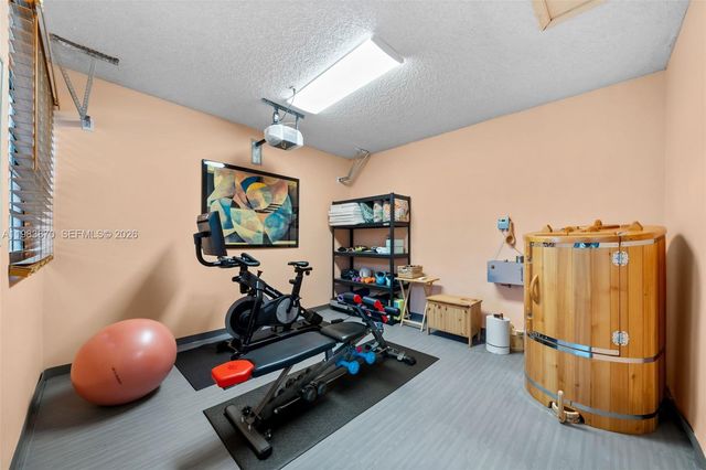 21244 Harbor Way 213-21, Aventura, FL 33180