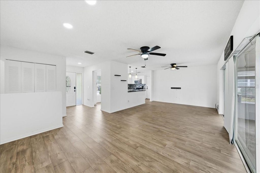 Image 4 of property listing at 2954 CURLING COURT, Palm Harbor, FL 34684