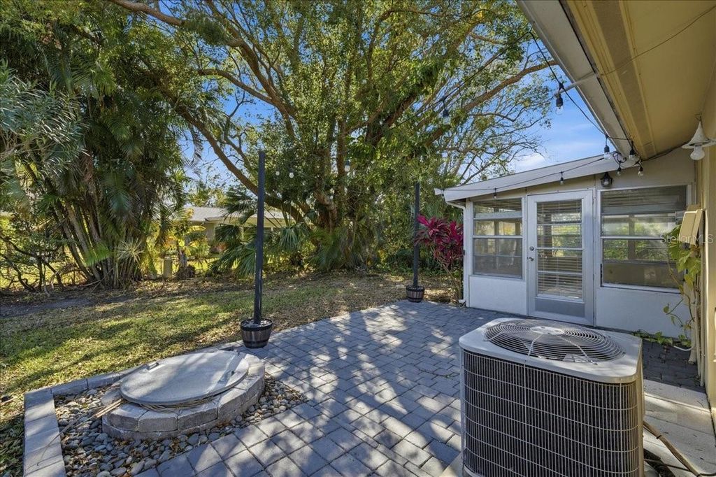 Image 34 of property listing at 2954 CURLING COURT, Palm Harbor, FL 34684