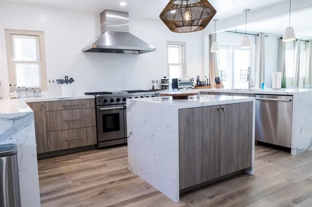 3761 Oleander Dr, San Diego, CA 92106