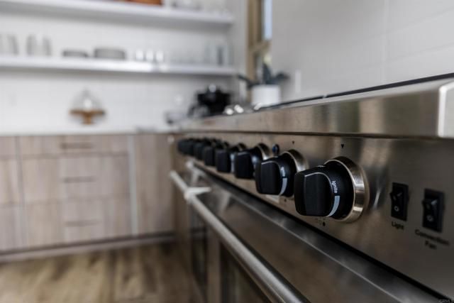 3761 Oleander Dr, San Diego, CA 92106