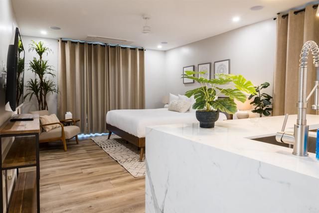 3761 Oleander Dr, San Diego, CA 92106