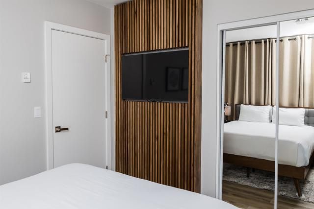 3761 Oleander Dr, San Diego, CA 92106