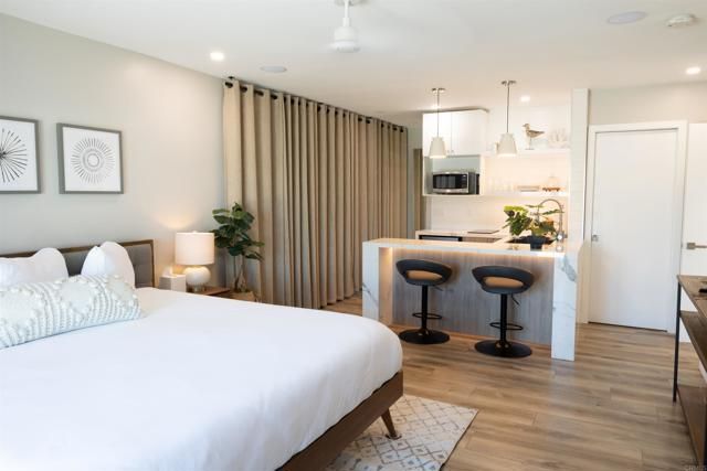 3761 Oleander Dr, San Diego, CA 92106