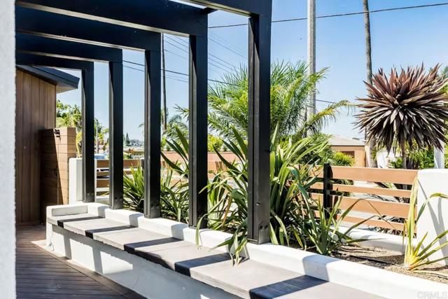 3761 Oleander Dr, San Diego, CA 92106