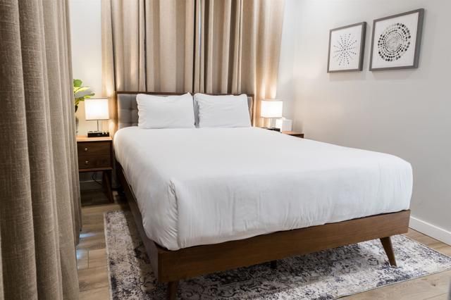 3761 Oleander Dr, San Diego, CA 92106