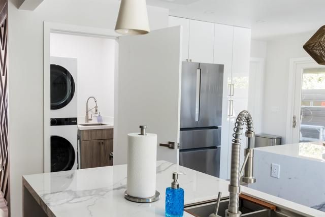 3761 Oleander Dr, San Diego, CA 92106