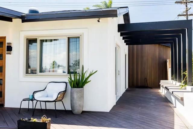 3761 Oleander Dr, San Diego, CA 92106