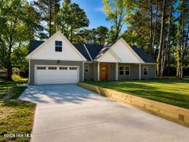 418 Neck Road, Shiloh, NC 27974