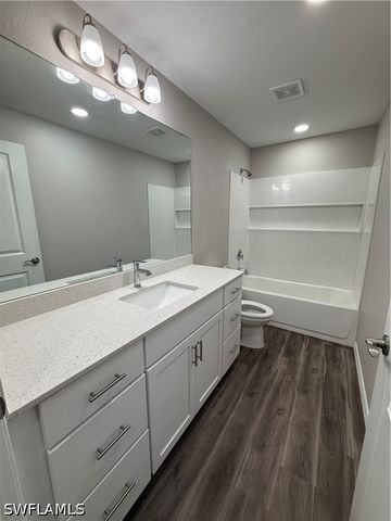 1723 NW 19th ST, Cape Coral, FL 33993