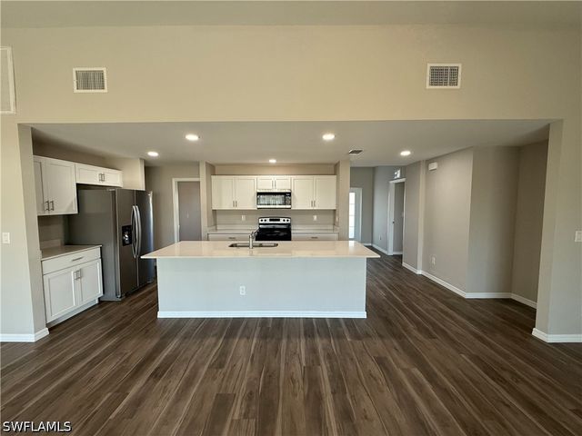 1723 NW 19th ST, Cape Coral, FL 33993