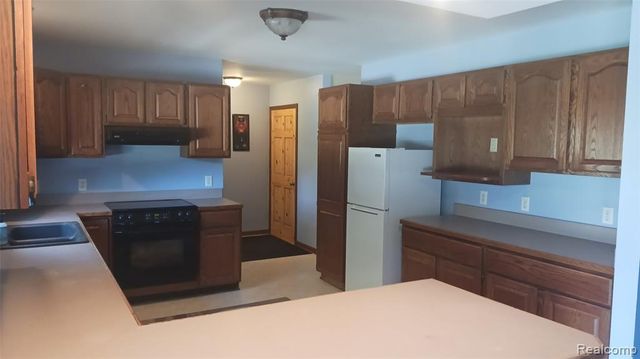 3803 Warner, Cass City, MI 48726