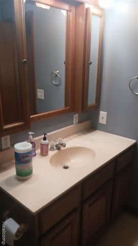 3803 Warner, Cass City, MI 48726