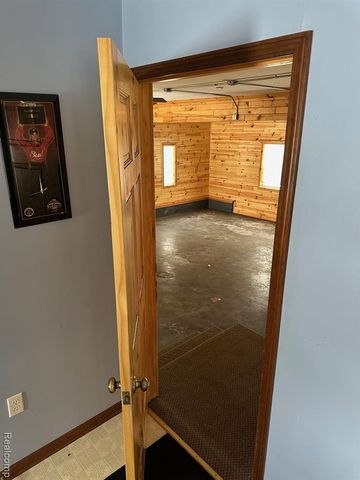 3803 Warner, Cass City, MI 48726