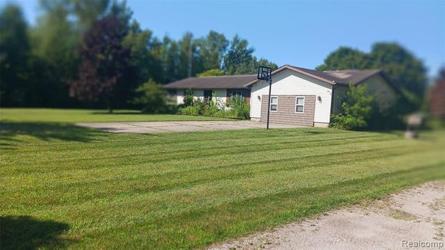 3803 Warner, Cass City, MI 48726