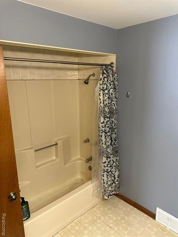 3803 Warner, Cass City, MI 48726