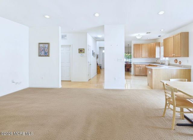 19 Appleby Drive, Helmetta, NJ 08828