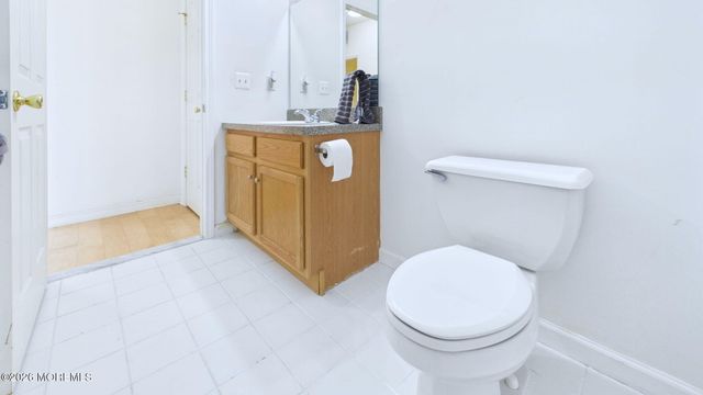 19 Appleby Drive, Helmetta, NJ 08828