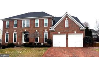 13303 REGAL CREST DR, Clifton, VA 20124