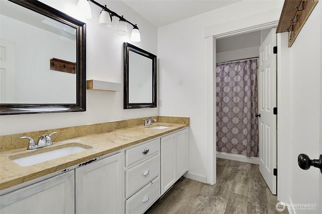 25330 128th Avenue SE, Kent, WA 98030