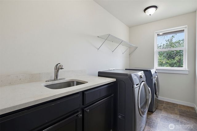 25330 128th Avenue SE, Kent, WA 98030