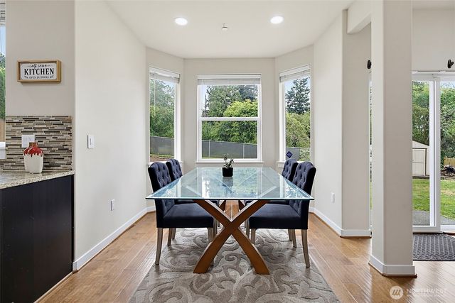 25330 128th Avenue SE, Kent, WA 98030