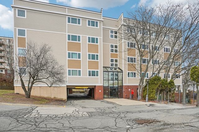 35 Desmoines Road 209, Quincy, MA 02169