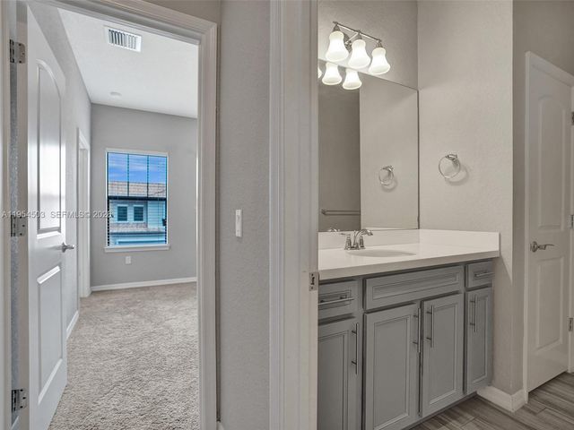 8330 Rearing Ln, Lake Worth, FL 33467