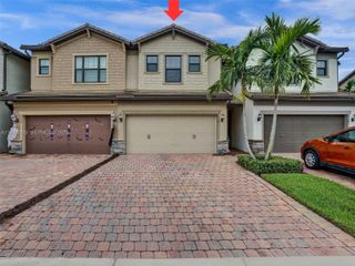 8330 Rearing Ln, Lake Worth, FL 33467