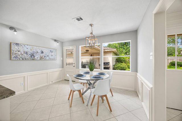 14010 Court Of Regents, Houston, TX 77069