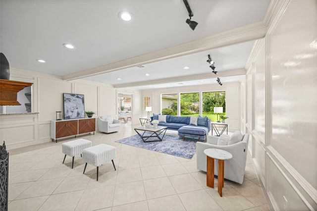 14010 Court Of Regents, Houston, TX 77069