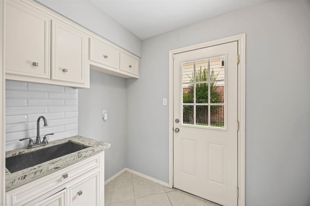 14010 Court Of Regents, Houston, TX 77069