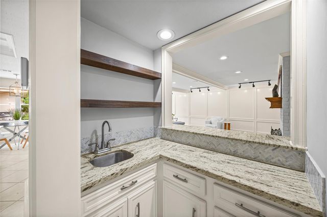 14010 Court Of Regents, Houston, TX 77069