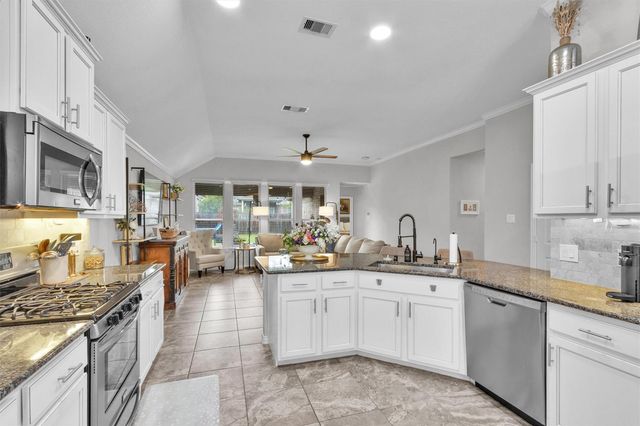 2116 Moss Creek Lane, Conroe, TX 77304