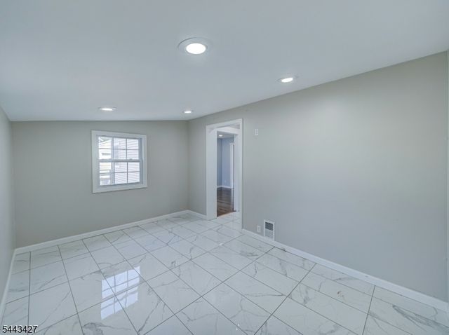 418 Harrison Ave, Manville Boro, NJ 08835