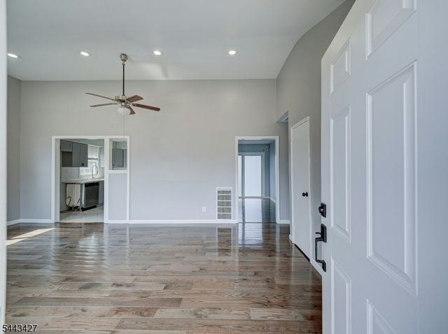 418 Harrison Ave, Manville Boro, NJ 08835