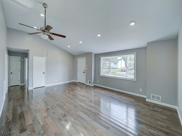 418 Harrison Ave, Manville Boro, NJ 08835