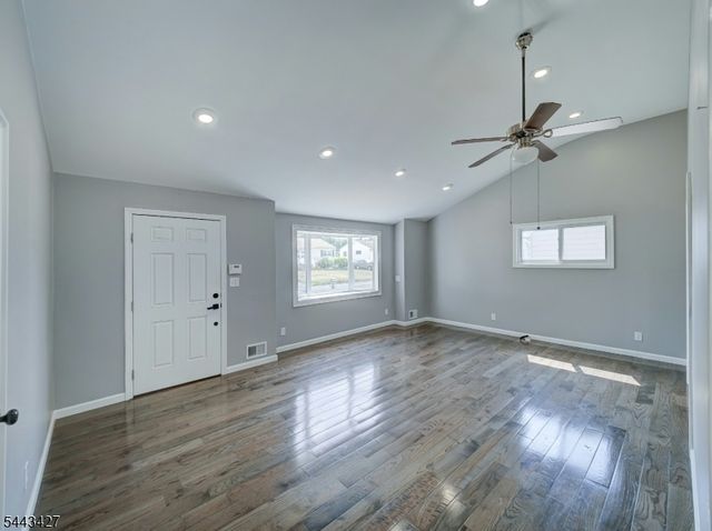 418 Harrison Ave, Manville Boro, NJ 08835