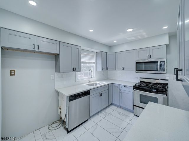 418 Harrison Ave, Manville Boro, NJ 08835