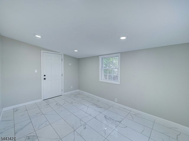 418 Harrison Ave, Manville Boro, NJ 08835
