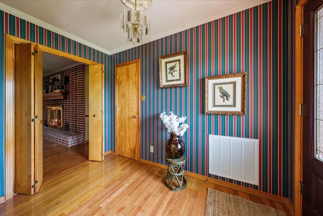 4018 Trotwood Ave, Columbia, TN 38401