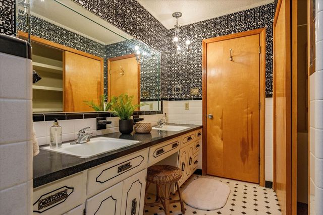 4018 Trotwood Ave, Columbia, TN 38401