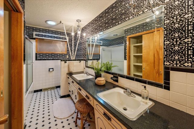 4018 Trotwood Ave, Columbia, TN 38401